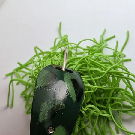 Strike King Timber King, 11g grön, vasskyddat skeddrag #20554