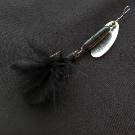Yakima Bait Worden’s Original Rooster Tail, Nickel/Svart, 8g, Spinnare #21662