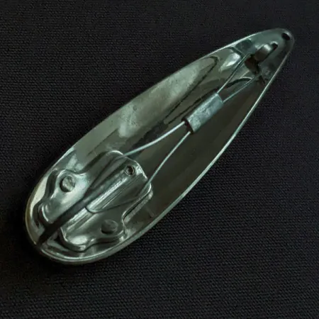 Weedless Bait Company FISHTRAP, 8,5g röd/vit/nickel, vasskyddat skeddrag #23191