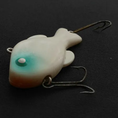 Fred Arbogast, 7g, Gräddvit/Blågrön, Fiskedrag #23509