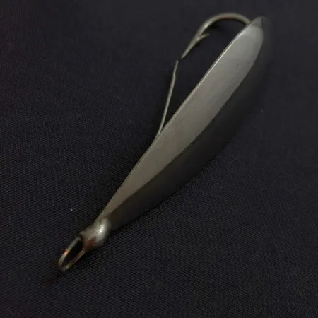 Johnson Silver Minnow, 12g nickelfärg, vasskyddat skeddrag #24285
