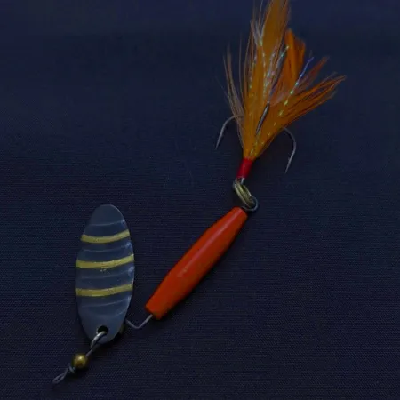 Worth #301, Röd/Svart/Guld, 9g, Spinnare #24357