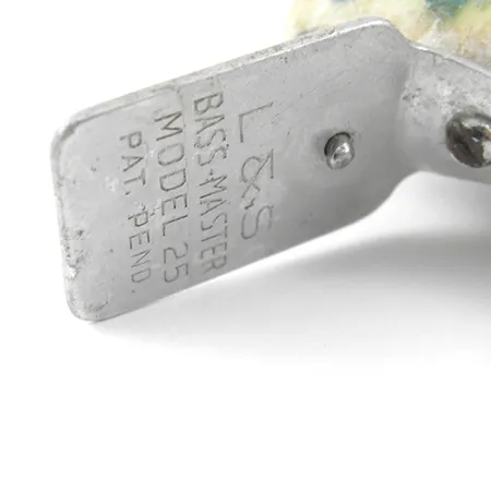 MirrOlure Bass-master model 25 Ledat Bete, Grön, 10g, Glasögon, #1261