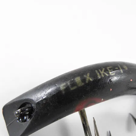 Lazy Ike 1318 Wobbler, Svart / Röd, 3,5g, Bananformad, #1318