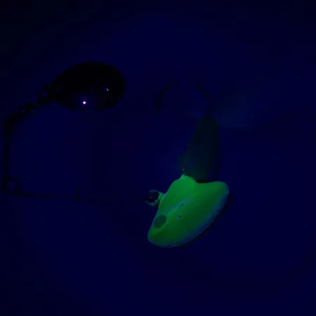 Johnson Beetle Spin Spinnerbait, Nickel/Gul/Vit, 11g, UV-Ljus, #6292